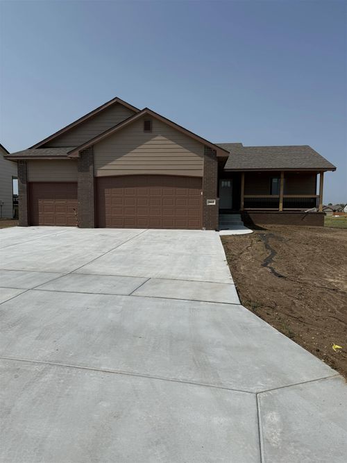 2612 E Spring Meadows Ct, Derby, KS, 67037 | Card Image