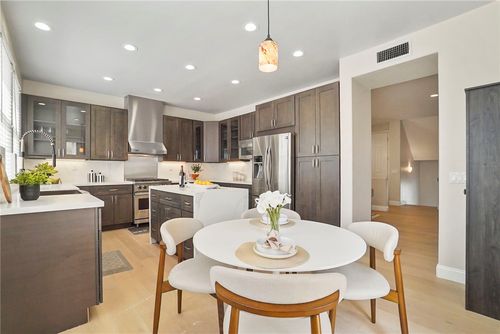 7831 Daisy Cir, Huntington Beach, CA, 92648 | Card Image