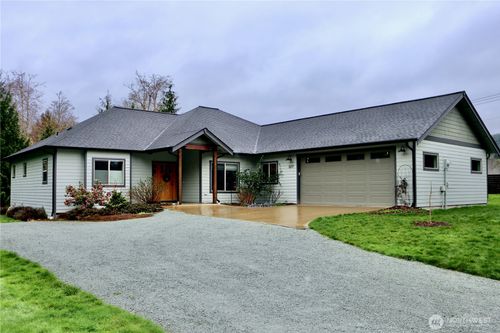 1377 Alger Cain Lake Rd, Sedro Woolley, WA, 98284-7652 | Card Image