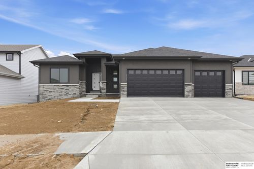 19903 Cottonwood St, Gretna, NE, 68028-5078 | Card Image