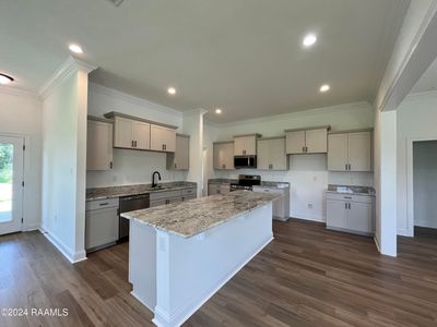 KITCHEN | Image 3