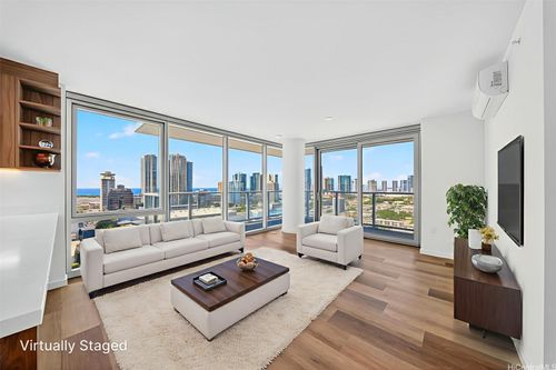 2100-1515 Liona St, Honolulu, HI, 96814-2442 | Card Image