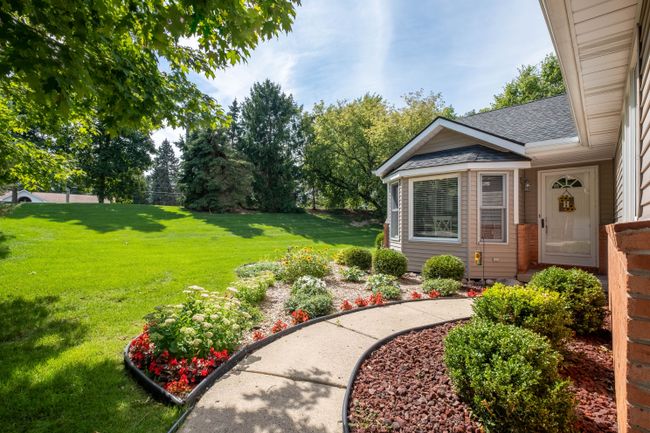 39 - 1315 Steeplechase Ct, Condo with 2 bedrooms, 2 bathrooms and null parking in Howell MI | Image 5