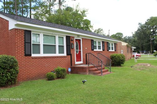 1109 Porter St, Goldsboro, NC, 27530-6642 | Card Image
