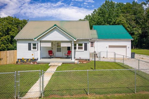 660 Kennedy St, Mc Minnville, TN, 37110-2706 | Card Image