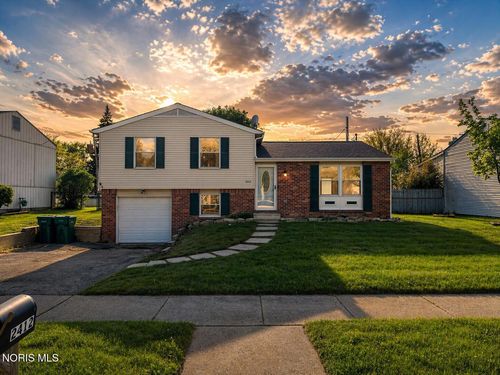 2412 Bedford Ln, Northwood, OH, 43619-1133 | Card Image