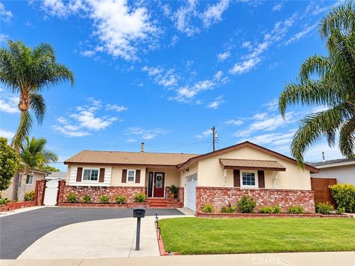 301 Lime St, La Habra, CA, 90631-4356 | Card Image