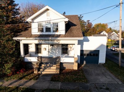 808 Stilwell Avenue, House other with 3 bedrooms, 1 bathrooms and 1 parking in Fremont OH | Image 2