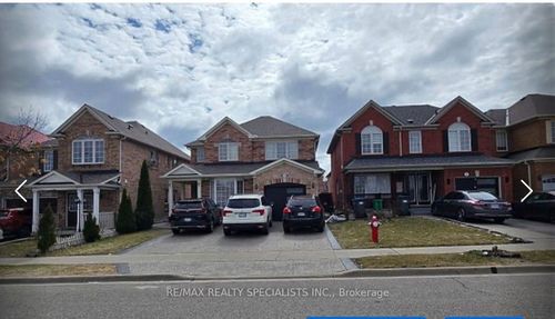 35 Triple Crown Dr, Brampton, ON, L6S0A4 | Card Image