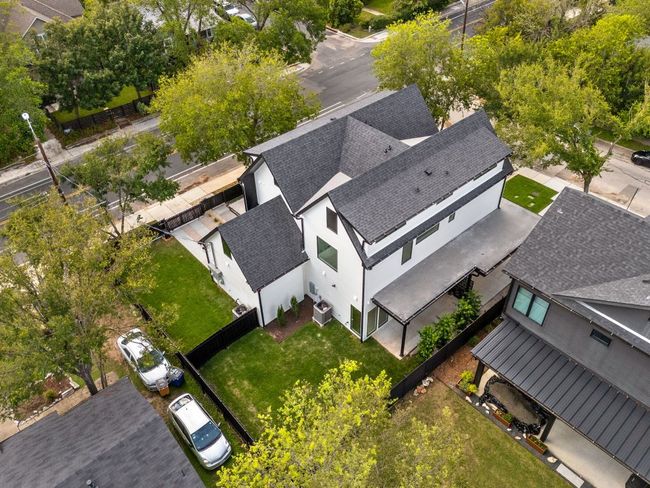 Aerial perspective of suburban area | Image 38
