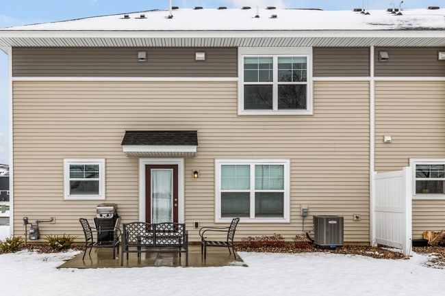 21932 Primrose Path, Townhouse with 3 bedrooms, 3 bathrooms and null parking in Farmington MN | Image 18