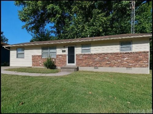 9418 Crofton Drive, Little Rock, AR, 72209 | Card Image