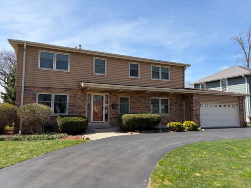 5129 N Woodburn St, Whitefish Bay, WI, 53217-5761 | Card Image