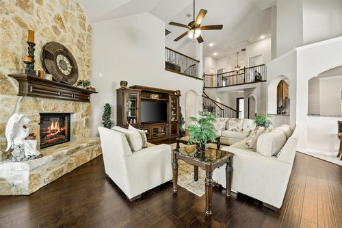 1515 Spring Hill Dr, Cedar Hill, TX, 75104-0057 | Card Image