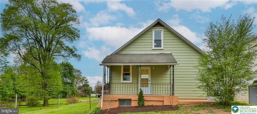 1861 E Emmaus Avenue, ALLENTOWN, PA, 18103 | Card Image