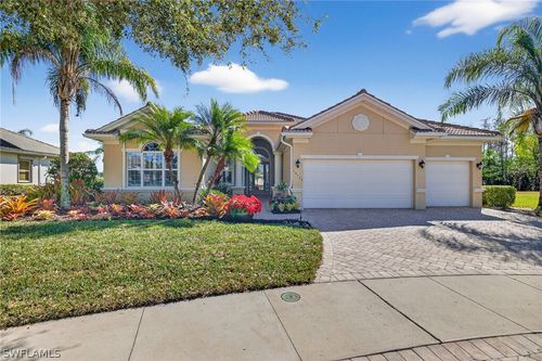 10113 Salisbury Ct, FORT MYERS, FL, 33913-8423 | Card Image