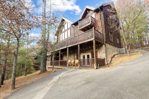 2920 Raven Fork Circle, Sevierville, TN, 37876 | Card Image