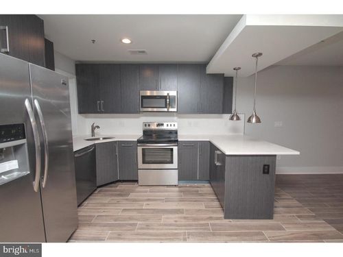 2-2564 Frankford Ave, PHILADELPHIA, PA, 19125-1745 | Card Image
