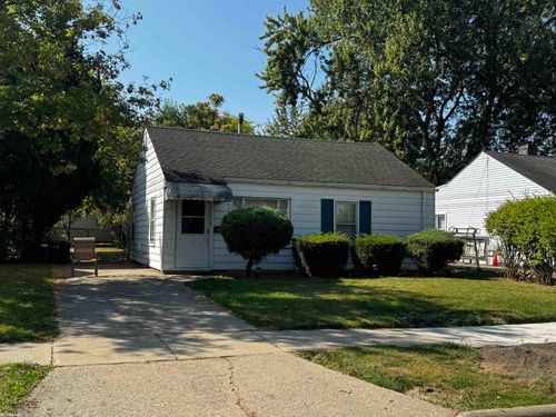 18996 Roscommon St, Harper Woods, MI, 48225-2114 | Card Image