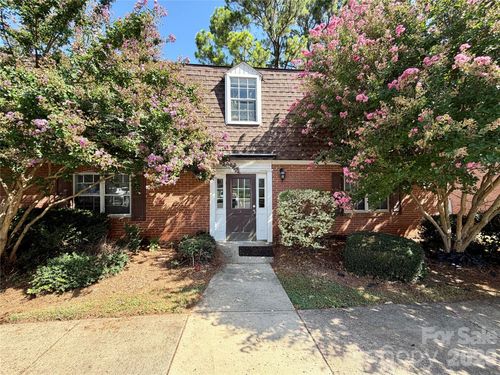 j-5805 Hunting Ridge Ln, Charlotte, NC, 28212-0540 | Card Image