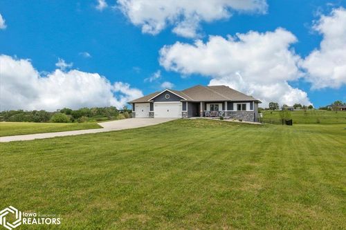 3365 Meriwether Lewis Ln, Missouri Valley, IA, 51555-5085 | Card Image