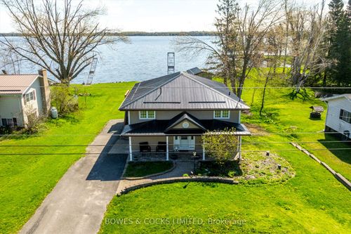 240 Lakeshore Dr, Bobcaygeon, ON, K0M1A0 | Card Image