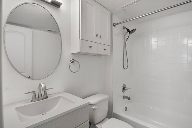 APT-210 - 9829 Walnut St, Condo with 2 bedrooms, 2 bathrooms and null parking in Dallas TX | Image 6