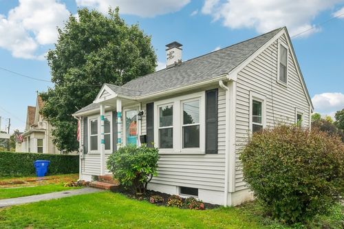 99 Summer St, Taunton, MA, 02780-3434 | Card Image