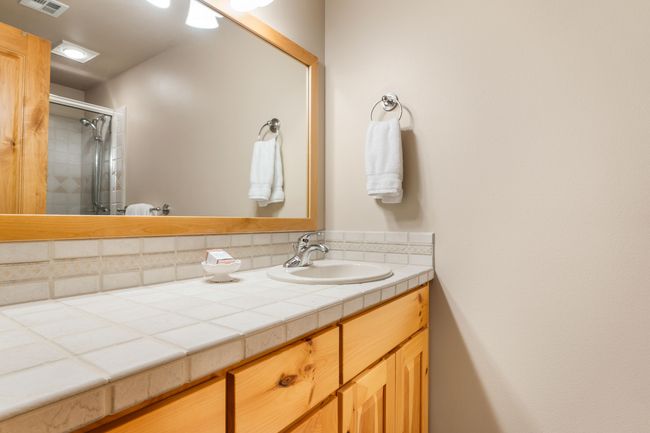 Full Bathroom | Image 49