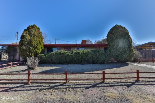 1709 Hill Road, Holbrook, AZ, 86025 | Card Image