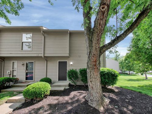 5015 Columbia Cir, West Chester, OH, 45011-8929 | Card Image