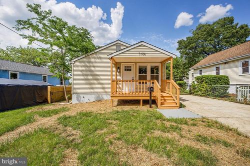7106 E Spring St, LANDOVER, MD, 20785-5254 | Card Image