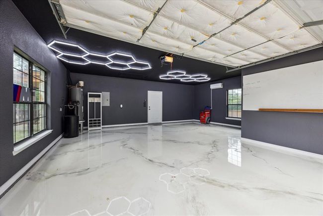 CHECK OUT THIS GARAGE!!!! | Image 27
