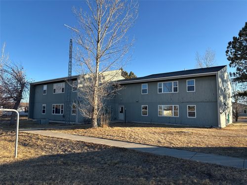 423 Pondera Ave, Valier, MT, 59486-5529 | Card Image
