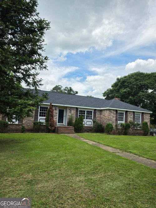 63 Kay Ln, Roanoke, AL, 36274-8008 | Card Image