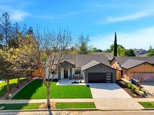 1370 Meadow Ave, Exeter, CA, 93221-1464 | Card Image