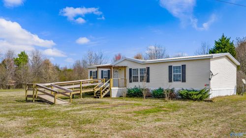 160 Road 9061, Crossville, AL, 35962-5081 | Card Image