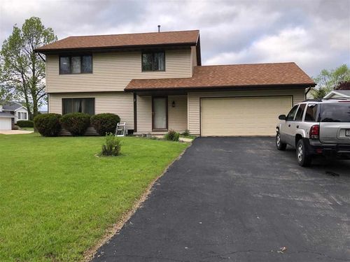 1-2 Newbury Cir, Madison, WI, 53711-3954 | Card Image
