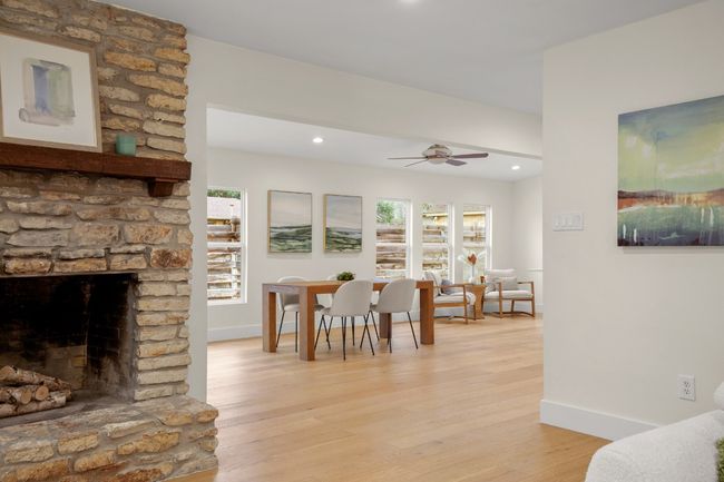1907 Casa Grande Dr, House other with 3 bedrooms, 2 bathrooms and 4 parking in Austin TX | Image 6