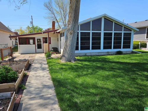 165 Suncoast Dr, McCook Lake, SD, 57049-4017 | Card Image