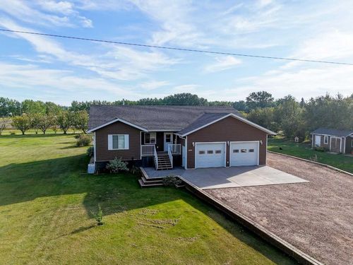 9405 95 Avenue, Rural Mackenzie County, AB, T0H2H0 | Card Image