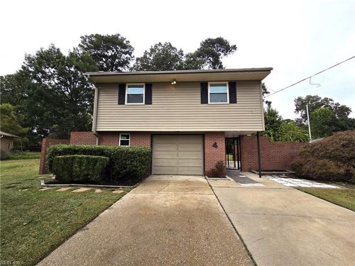 4 Belmont Pl, Hampton, VA, 23666-3601 | Card Image