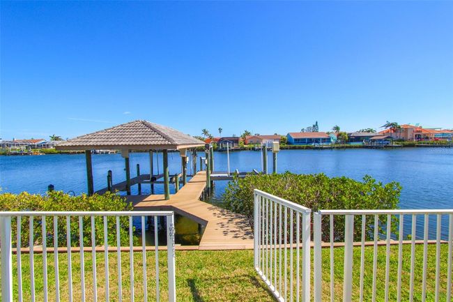 946 Allegro Ln, House other with 4 bedrooms, 3 bathrooms and null parking in APOLLO BEACH FL | Image 50