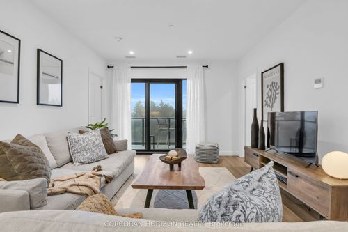 507-525 New Dundee Rd, Kitchener, ON, N2P0K8 | Card Image