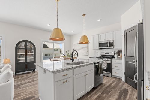 1671 Riverside Dr, Shakopee, MN, 55379-0060 | Card Image