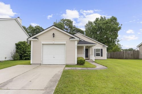 407 Beverly Dr, Summerville, SC, 29485-8186 | Card Image
