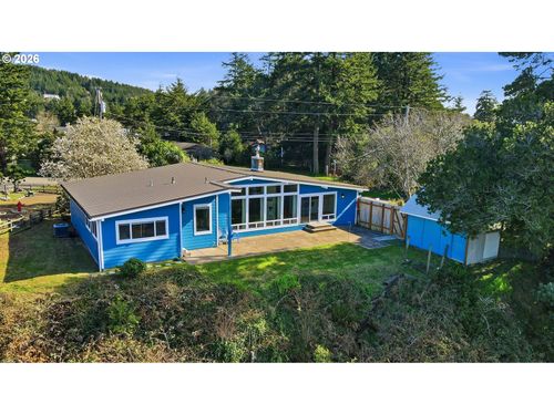 654 Madrona Ave, Port Orford, OR, 97465-9506 | Card Image
