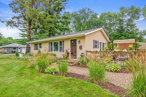 11031 Upton Ave S, Bloomington, MN, 55431-3919 | Card Image