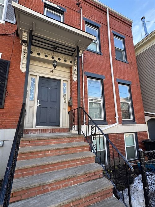 apt-2-19 White St, Boston, MA, 02128-3291 | Card Image
