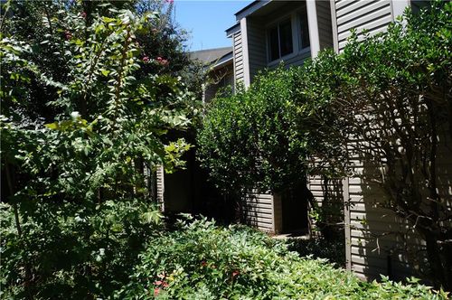 172 Sandra Del Mar Dr, Mandeville, LA, 70448-4747 | Card Image